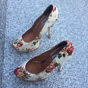 Steve Madden Karmena 8M